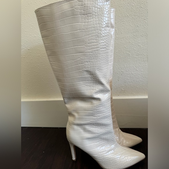 Missguided Croc faux leather high boots - Picture 5 of 6